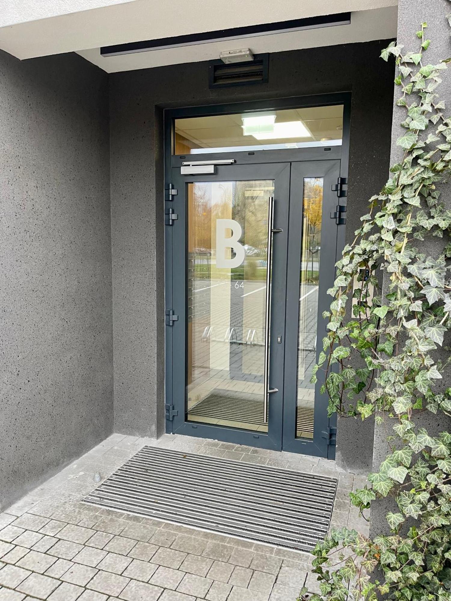 דירות ורשה Time&House Pileckiego Przy Centrum Onkologi I Klinice Novum Apartament Na Wylacznosc Pokoj,Sypialnia,Lozko, Lazienka,Kuchnia מראה חיצוני תמונה