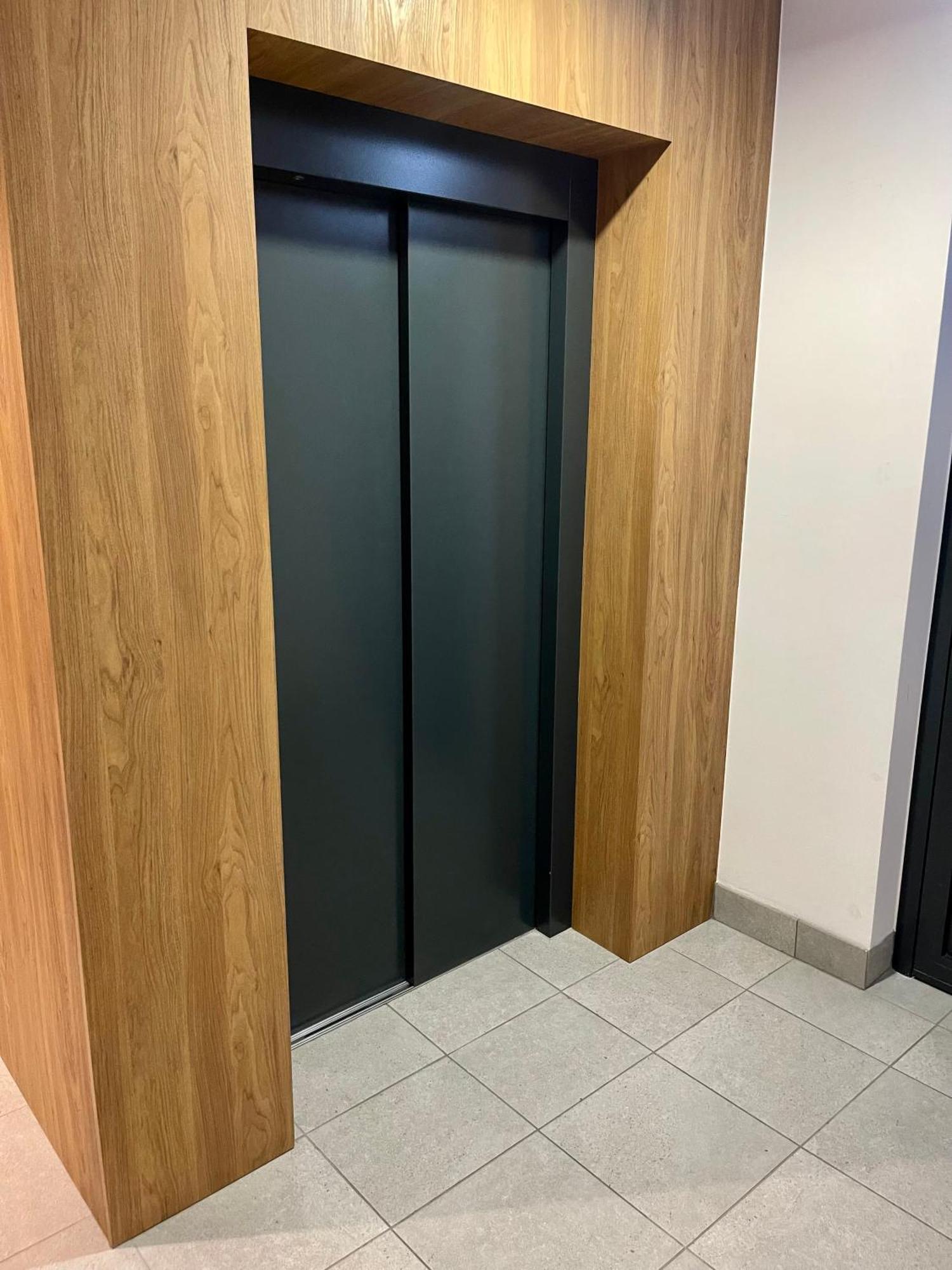דירות ורשה Time&House Pileckiego Przy Centrum Onkologi I Klinice Novum Apartament Na Wylacznosc Pokoj,Sypialnia,Lozko, Lazienka,Kuchnia מראה חיצוני תמונה