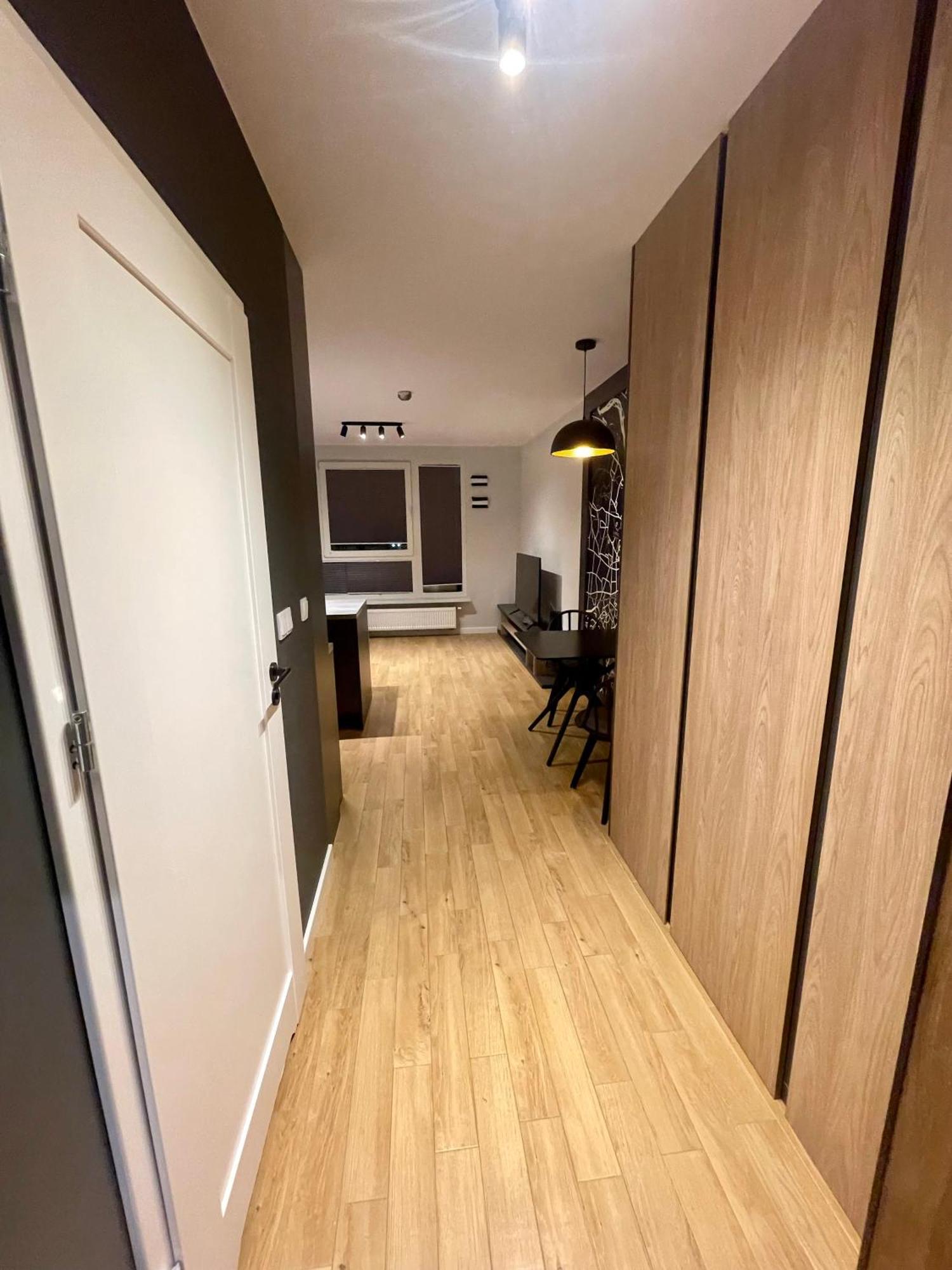 דירות ורשה Time&House Pileckiego Przy Centrum Onkologi I Klinice Novum Apartament Na Wylacznosc Pokoj,Sypialnia,Lozko, Lazienka,Kuchnia מראה חיצוני תמונה