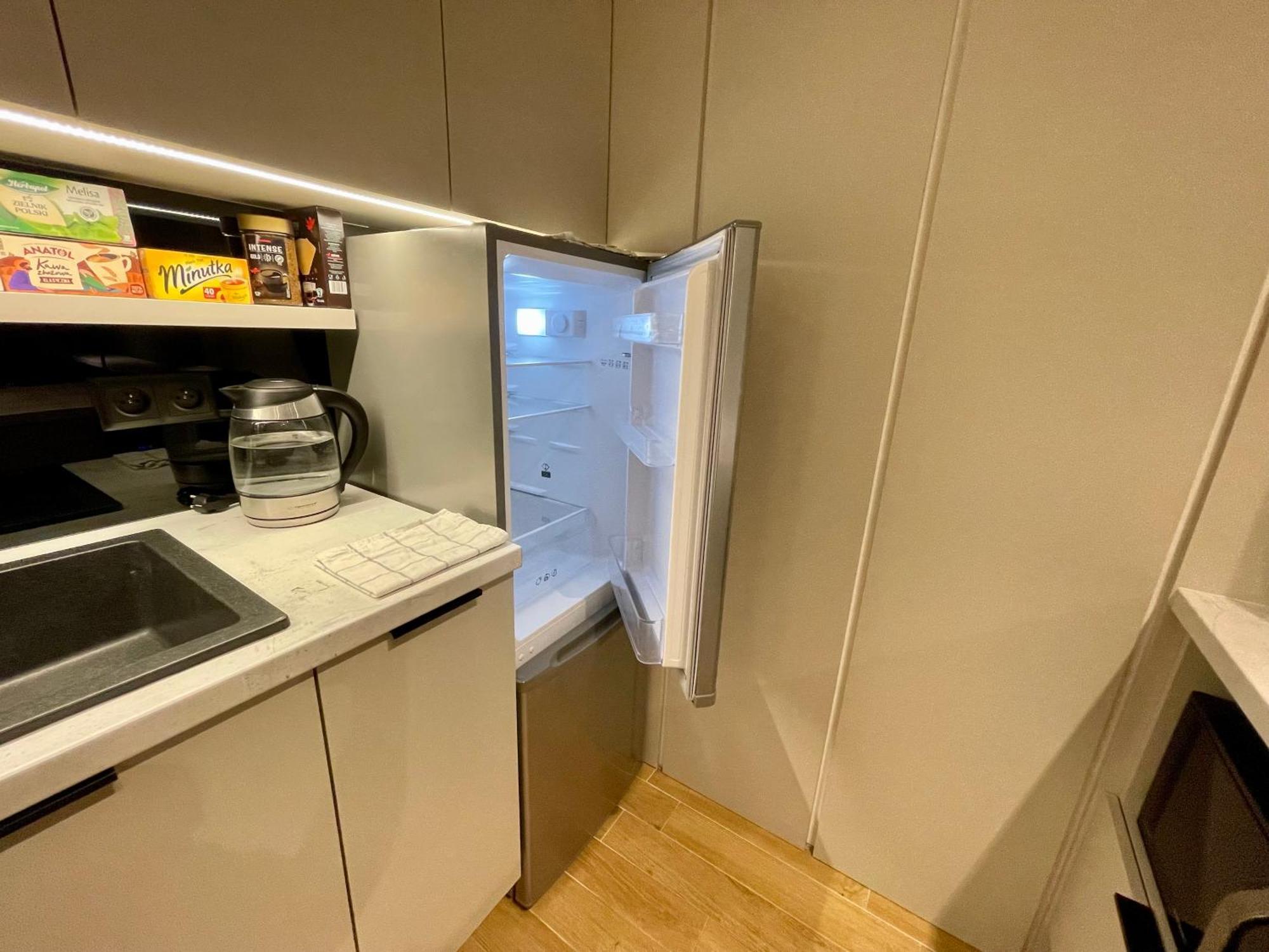 דירות ורשה Time&House Pileckiego Przy Centrum Onkologi I Klinice Novum Apartament Na Wylacznosc Pokoj,Sypialnia,Lozko, Lazienka,Kuchnia מראה חיצוני תמונה